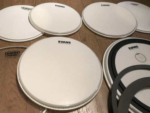 【再々値下げ】中古エバンス ドラムヘッド UV1 他セット  Evans UV1 小口径キット向け