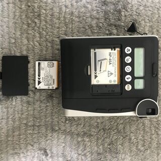 Instax チェキ Mini 90 Fujifilm ＋9枚入り+ストラップ+充電器 インスタントカメラ