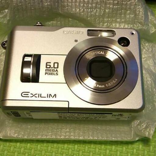 新品 デジカメ