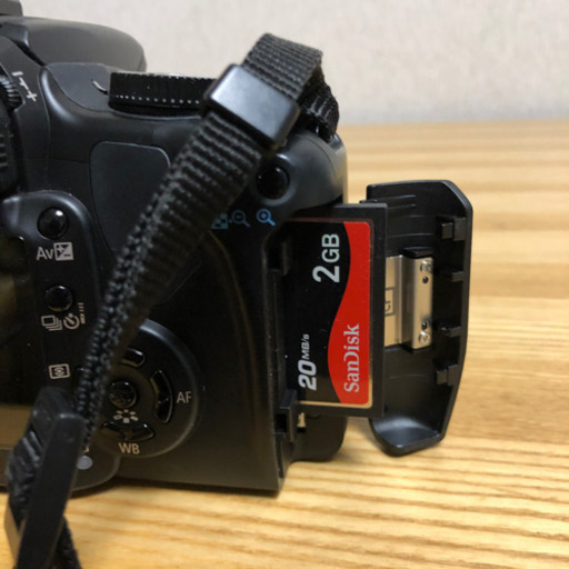 Canon EOS KISS DIGITAL X Wレンズキット B ＋ 2GBコンパクトフラッシュカード