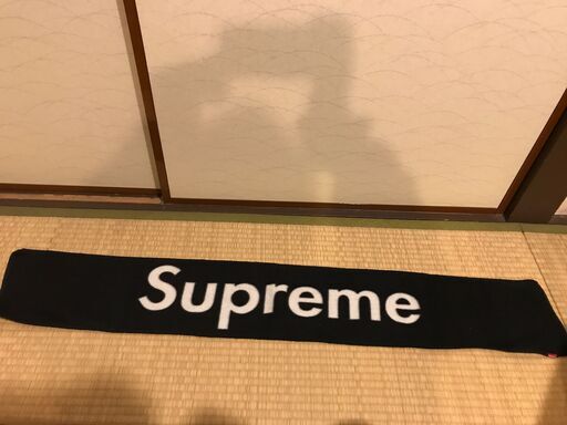 未使用品 シュプリーム マフラー Supreme 黒 ロゴ ストール