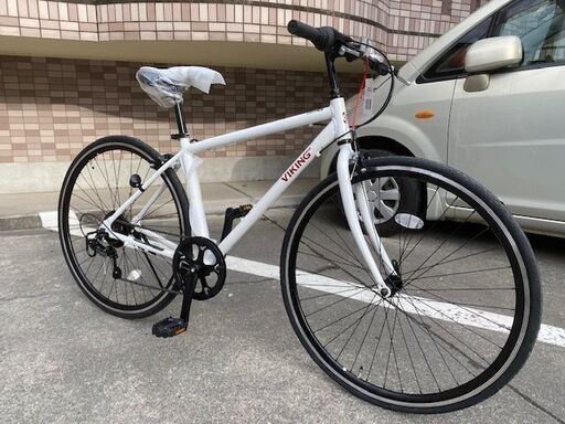 格安！￥18000！！新車！700cクロスバイク　アルミフレーム　パールホワイト　700C×28c　 シマノ6段変速