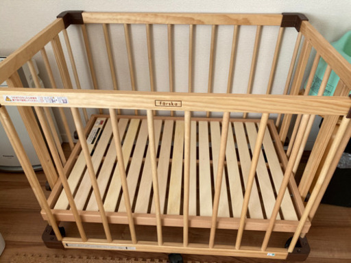 ベビー用品 【お取引中】ファルスカ ネオ ベビーベッド