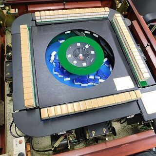 動作品 JAN-YU 雀友ストレート 全自動麻雀卓 専用牌 専用サイドテーブル レザーチェア4客セット − 北海道