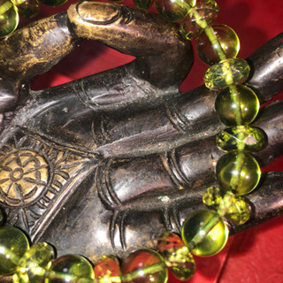 【フォーマルにも】リトアニア産天然極上グリーンアンバー9.5-10㎜ブレスレット