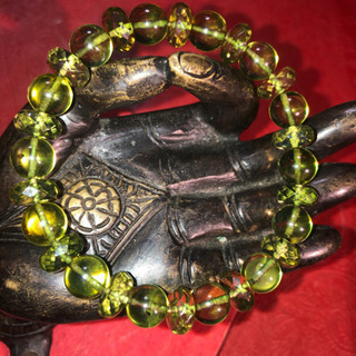 【フォーマルにも】リトアニア産天然極上グリーンアンバー9.5-10㎜ブレスレット