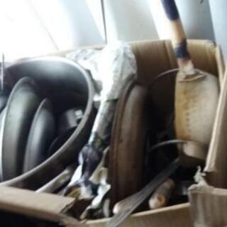 閉店の為、寸胴鍋、バット、容器