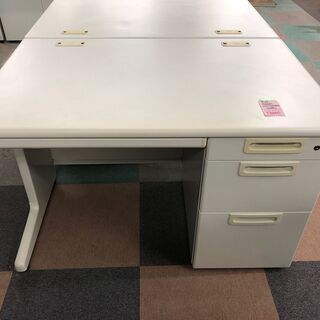 中古　プラス　片袖机　事務机　オフィスデスク　PLUS 鍵付　ホ...