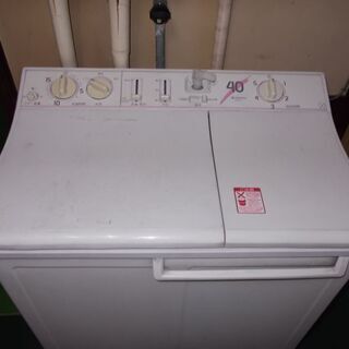 日立製二層式洗濯機