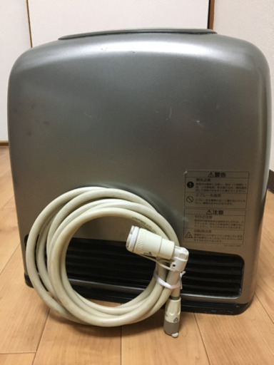 小型ガスファンヒーター