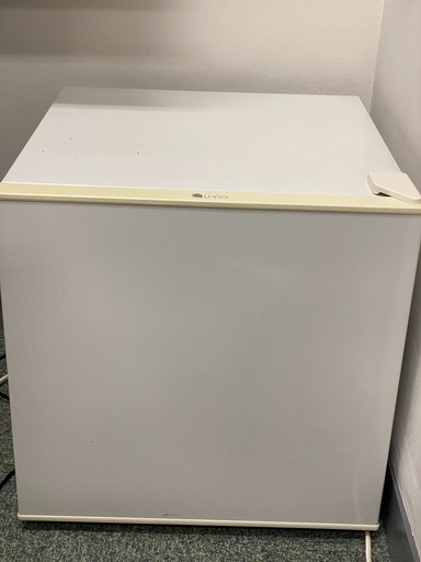 冷蔵庫 （50L・右開き） 1ドア ホワイト