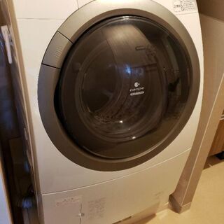 Panasonicドラム式洗濯機NA-VR5600R