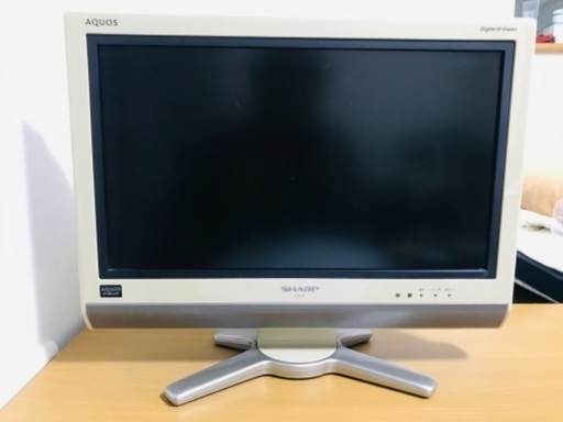 SHARP 液晶カラーテレビ　LC-20D30 リモコン付き