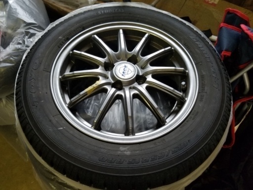 215/55r17 スタッドレス ゼロクラウンに履いてました！