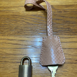 値下げしました❗️バッグ用の南京錠&鍵＆キーホルダー、コメントください
