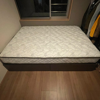 Serta サータ　美品　ダブルサイズマットレス & ベッドフレーム