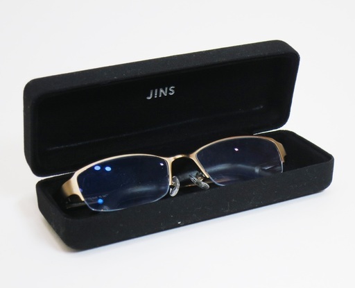 Jinsメガネケース ブラック未使用 ケースのみ ムニムニ ｊｒ難波の小物 その他 の中古 古着あげます 譲ります ジモティーで不用品の処分