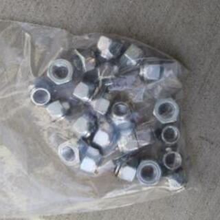 195/80R15 スタッドレス 鉄ホイール付 キャラバン