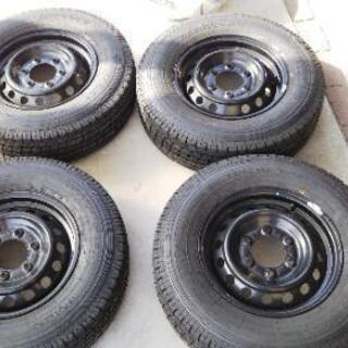 195/80R15 スタッドレス 鉄ホイール付 キャラバン