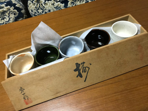 【未使用品】高級湯呑み5つセット　桐ケース付き