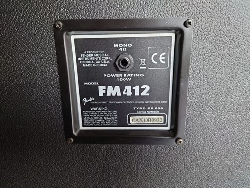 フェンダー　キャビネットFM412（未使用品）30.5㎝×4　100W