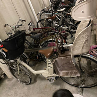 前と後ろに子供が乗せれる電動自転車