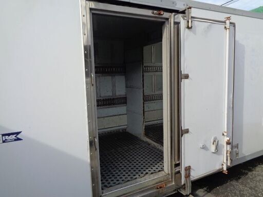 トラックコンテナ 箱 2ｔロング 4550x1880x2270 アルミバン 冷凍冷蔵 倉庫 物置 ガレージ 愛媛より
