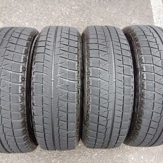 シュナイダー　15インチ　スタッドレス　ノア、VOXY、セレナ