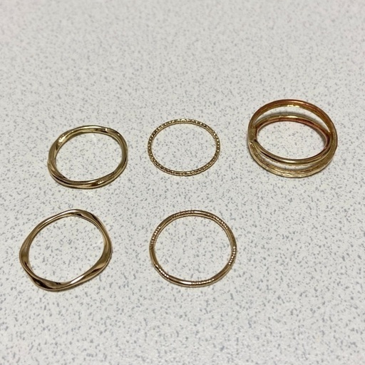 ゴールドリング3coins ゆう 矢向のアクセサリー 指輪 の中古 古着あげます 譲ります ジモティーで不用品の処分 ゴールドリング3coins ゆう 矢向のアクセサリー 指輪 の中古 古着あげます 譲ります ジモティーで不用品の処分