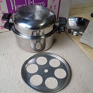 ロイヤルクイーン🥳🥳両手のお鍋😤🥴😤