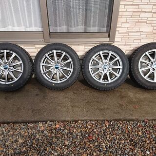 スタッドレスタイヤ 165/65R14