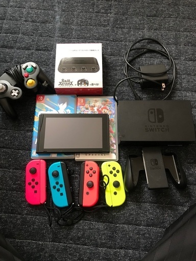 これが最後のSwitch販売です、ソフト二本ジョイコンプラス2本！ゲームキューブコン接続タップゲームキューブコントローラーつけます39000円から35000円から最終値引き33000