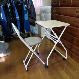 【ネット決済】折り畳み机、椅子セット