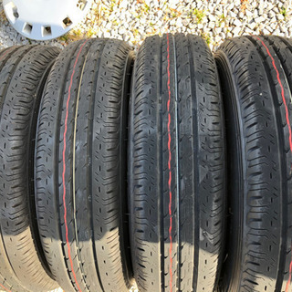 エブリィ　da17v 純正タイヤ