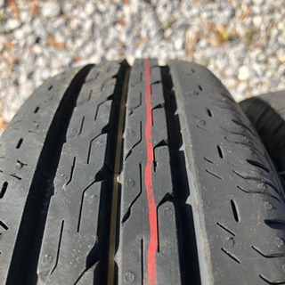 エブリィ　da17v 純正タイヤ