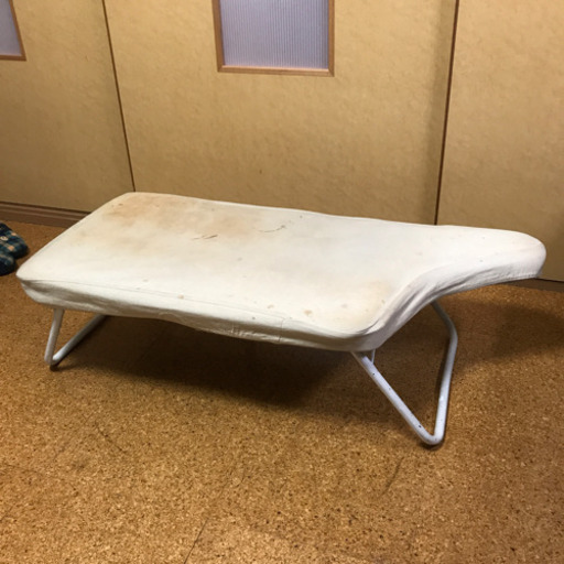 折り畳みアイロン台