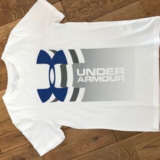 Under Armour Tシャツ　サイズ160