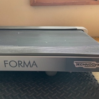 TECHNOGYMテクノジム FORMA ルームランナー トレッドミル