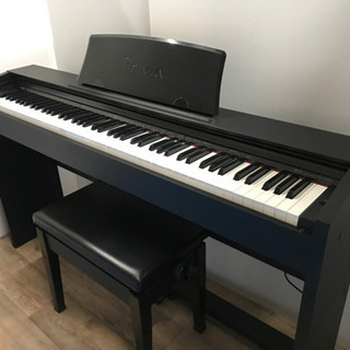 電子ピアノ　CASIO  PX735