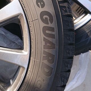 スタッドレスタイヤ4本205/60R16プリウスα