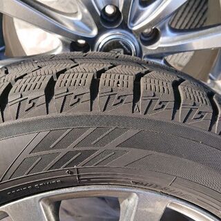 スタッドレスタイヤ4本205/60R16プリウスα