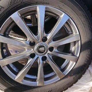 スタッドレスタイヤ4本205/60R16プリウスα