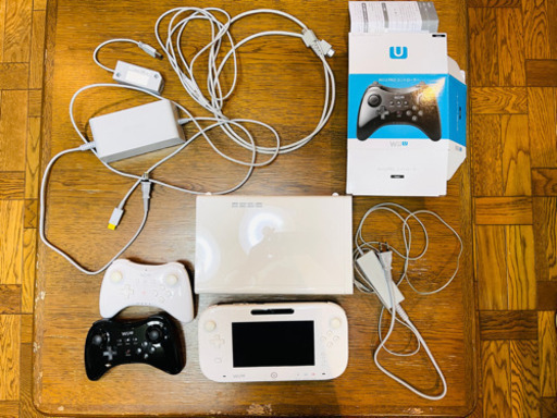 任天堂 WiiU 8gb本体 ベーシックセット、プロコン2個付、4時迄セール中