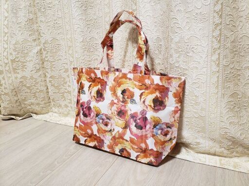 Lip Serviceトートバッグ 花柄トートバッグ 新品 あかね 川口のバッグ その他 の中古あげます 譲ります ジモティーで不用品の処分