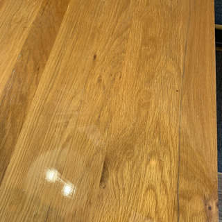 ダイニングテーブル　その２　こちらはちょっとキズがあります。