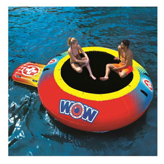 WOW Bouncer 水上トランポリン　二箱　とにかく楽しいです