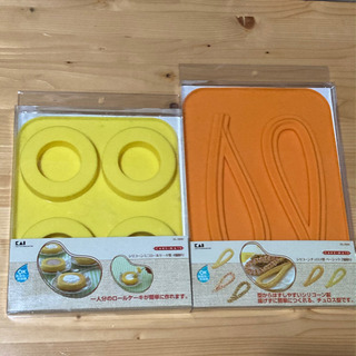 新品未使用　KAI  シリコン　ロールケーキ型とチュロス型セット
