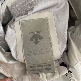 DESCENTE ナイロンジャケット　アクティブシェル　デサント