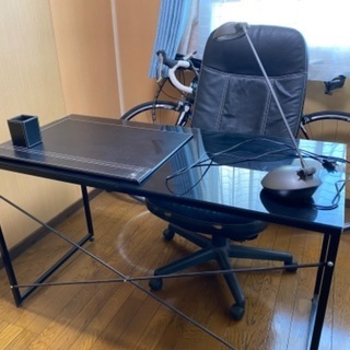 【ネット決済】テレワーク用の机と椅子と照明セット