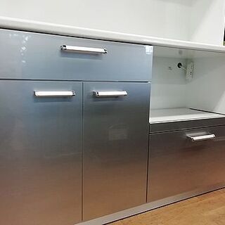 リサイクルストアスターズ城西店】美品でオシャレ！！ レンジボード 